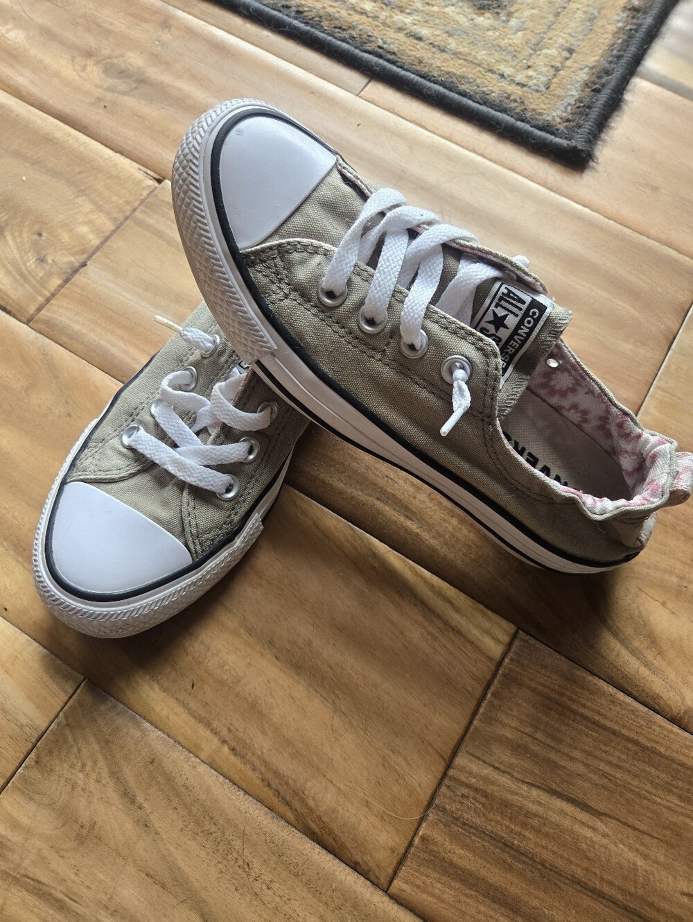 Converse Low Top Sneakers - Olive Green